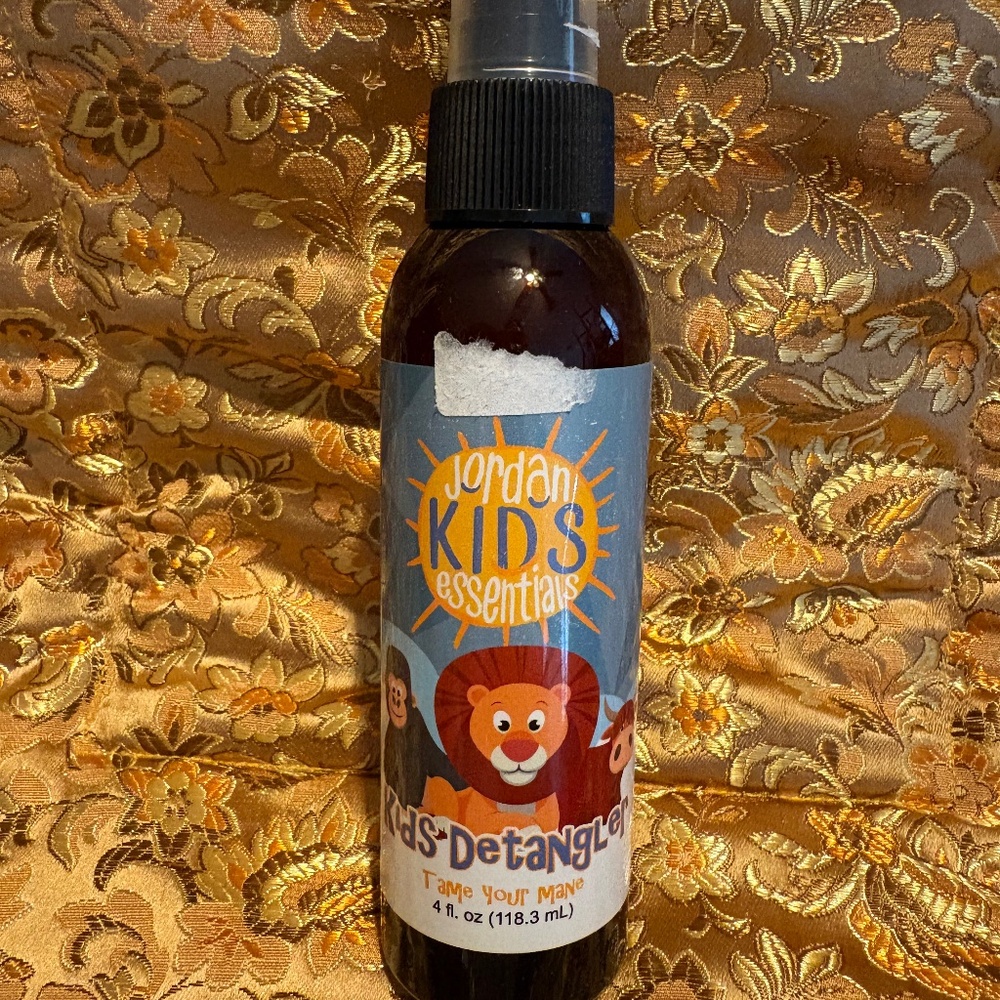 FINAL WEEK - FINAL REDUCTIONS - Kids Detangler Spray Leave In Conditioner